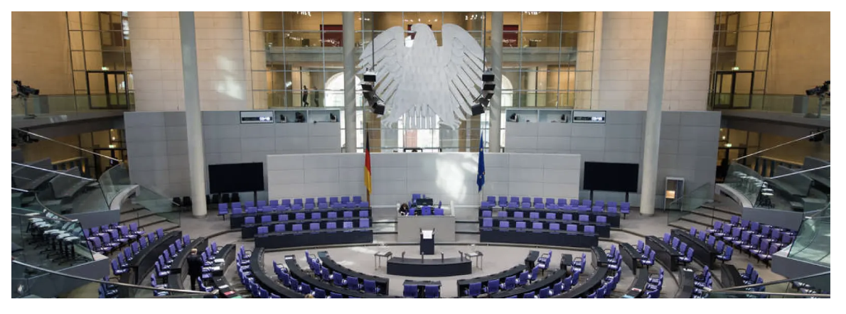 Alman Federal Meclisi genel kurul salonunda hangi sembol görülebilir?